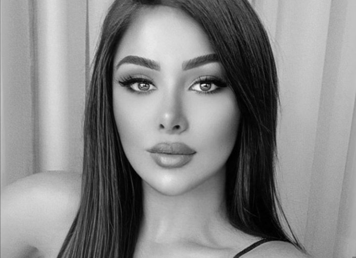 الإعلاميّة يارا إبراهيم بإطلالة ساحرة