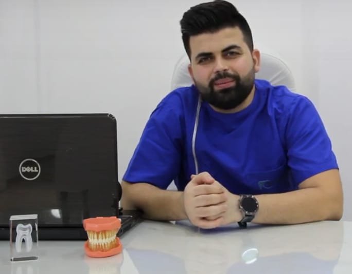 دكتور علي حرز أخصائي طب وجراحة الفم وتجميل الأسنان