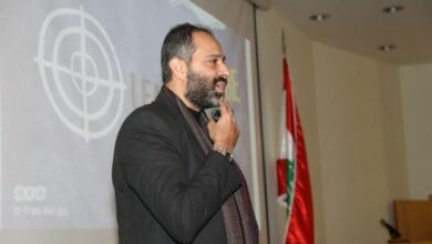 دكتور خالد غطاس يقود عربة الأمل.. “read انت ومريض”