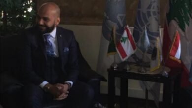 السفير مازن ورد يقدم المساعدات الإنسانية للفقراء والمحتاجين