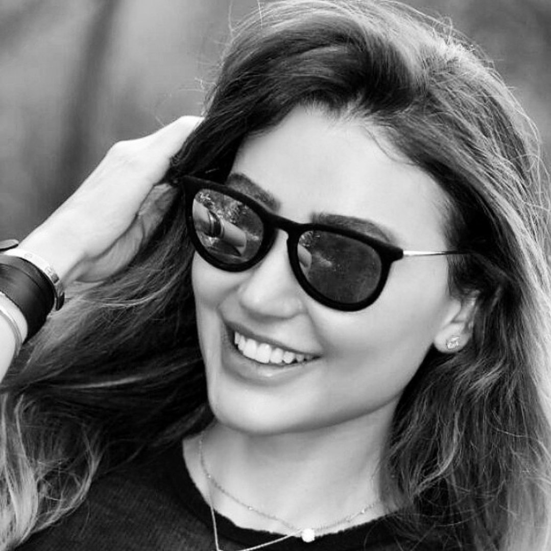 الفنانة التشكيلية ليال خولي تعقد إتفاقاً فنياً مع معرض دولي