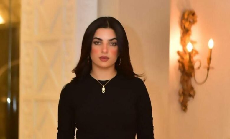 سفير السلام في الشرق الاوسط الاردنية ملاك عبيدات ترفع العلم اللبناني وتعبّر عن حزنها .. !!