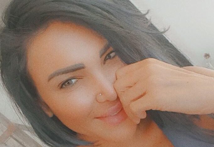 نتالي حجيج الشهيرة بـ “جعدانيستا” تتحدى كورونا