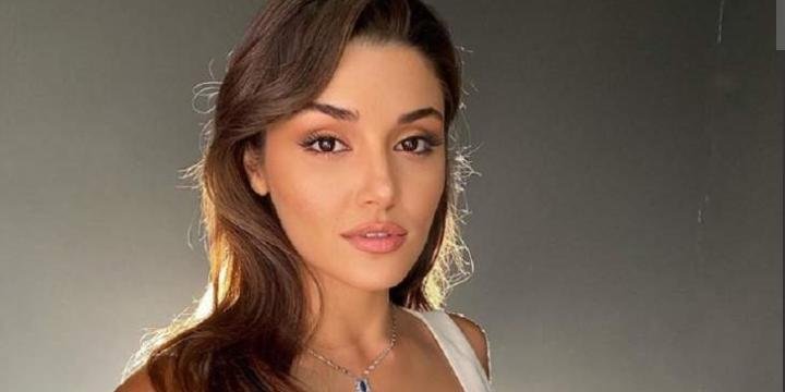 هاندا أرتشيل تحيي ذكرى وفاة والدتها
