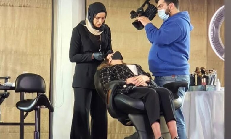 خبيرة التاتو هدى داغر تشرح خطوات الميكروبليدنج خطوة بخطوة