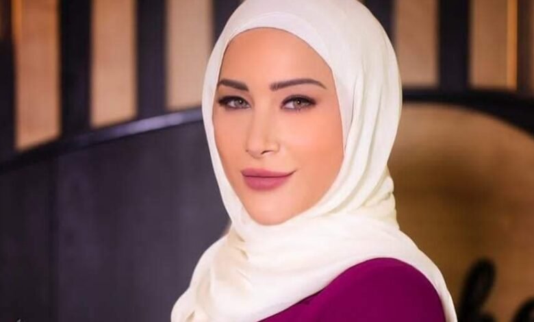 خبيرة التاتو هدى داغر تشارك المتابعين فيديو يجمعها بالإعلامية كارلا حداد