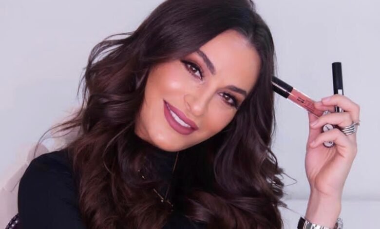 بعد اتخاذها الخطوة الأولى بشجاعة… سيدة الأعمال دارين السمراني تحرز نجاح كبير من خلال “Face of Dee”
