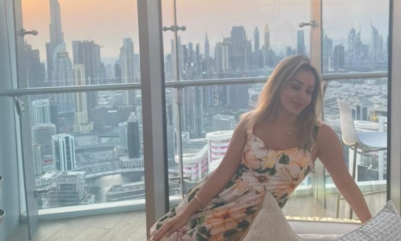 سيدة الأعمال أية حداد تخضع لجلسة تصوير جديدة