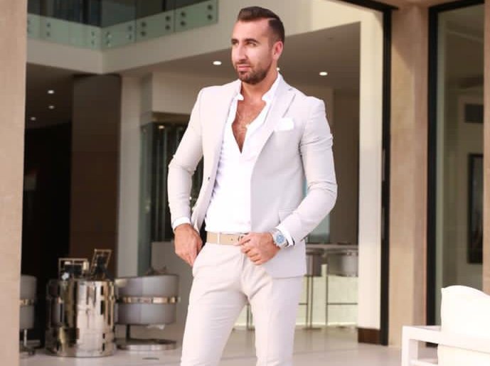 رجل الأعمال اللبناني خليل زيادة يجيب على الأسئلة العالقة