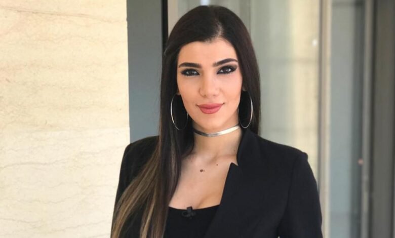 الإعلامية “Anwaar Abu Hamdan” تشارك متابعيها فيديو يحكي التطورات السياسية اللبنانية