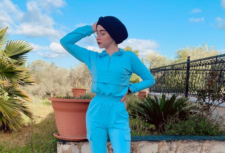 البلوجر اللبنانية حياة نورالدين تحتفل بالوصول الى مئة ألف متابع على “أنستغرام”