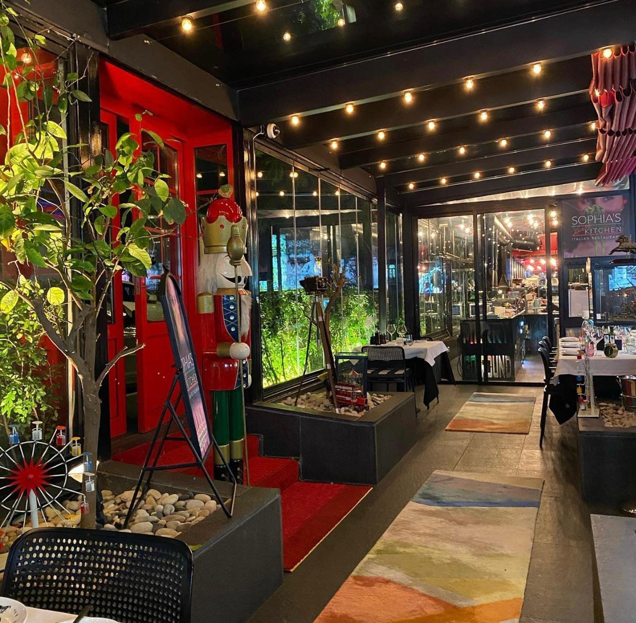 Smallville Hotel Offers Five-star Services