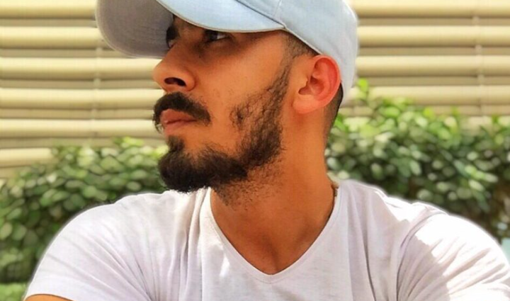 المزيّن هاني مقهور شاب لبناني متعدد المواهب