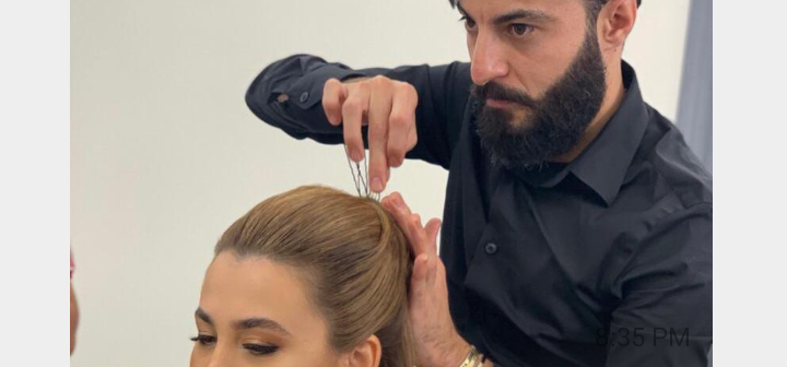 المزين حسين صفوان يبدع في تزيين عرائسه