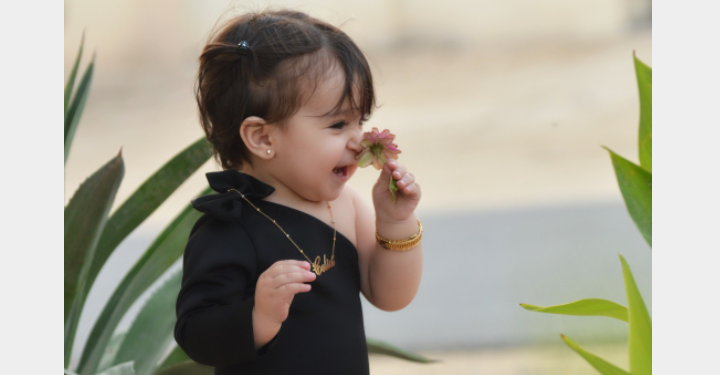 بالصور.. تعرفَوا على اصغر فاشونيستا