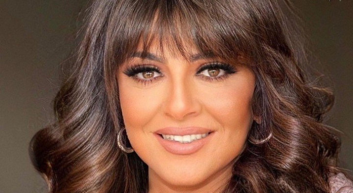 هالة صدقي: أحمد زكي كان يعيش الشخصية حتى بعد إنتهاء التصوير