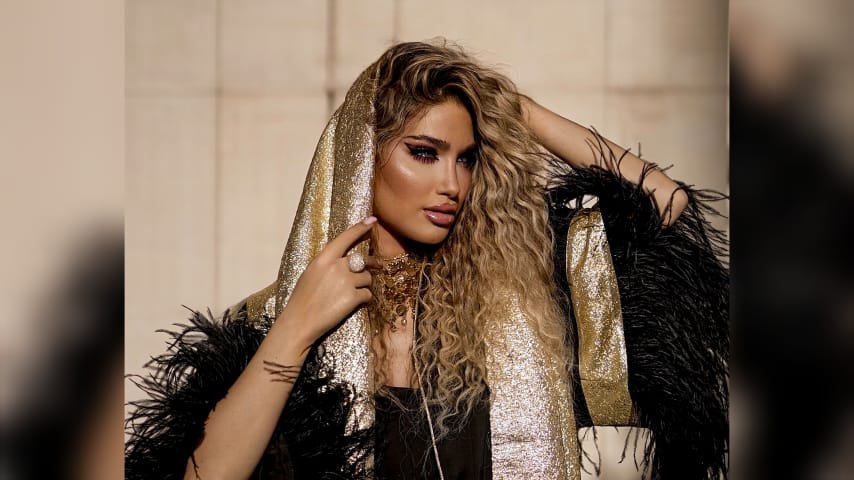 شيرين مكي نقشبندي تخطف الأنظار بإطلالة رمضانية