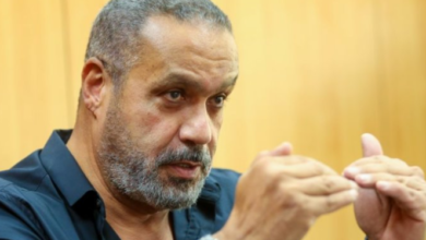جمال العدل يفجر مفاجأة من العيار الثقيل لمحبي عمرو دياب