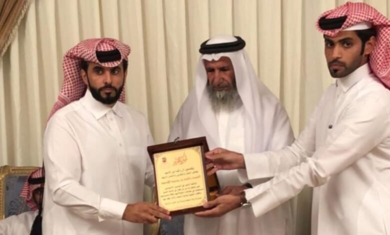 راشد الأسود… عمل دؤوب في خدمة القبيلة