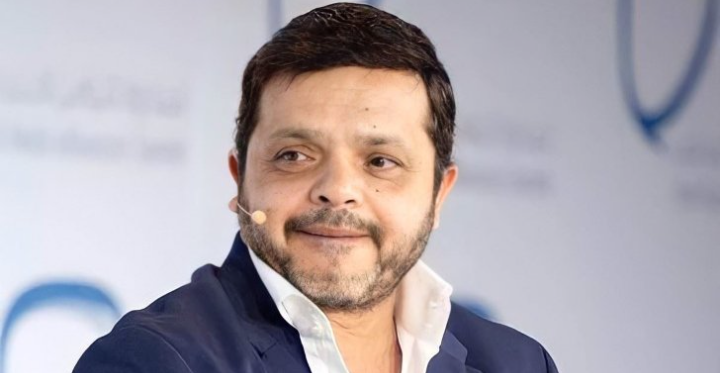 محمد هنيدي يحاور الجمهور ويرد على أسئلتهم