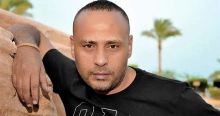 محمود عبد المغني يكشف هذه الأسرار عن حياته الزوجية