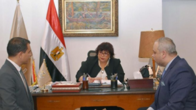 وزيرة الثقافة المصرية تضع اللمسات النهائية لإطلاق مشروع سينما الشعب