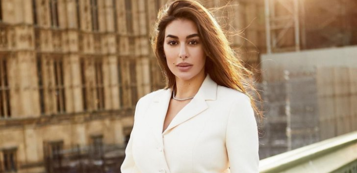 ياسمين صبري تخطف الأنظار بأناقتها.. وتسريحة شعرها مميزة