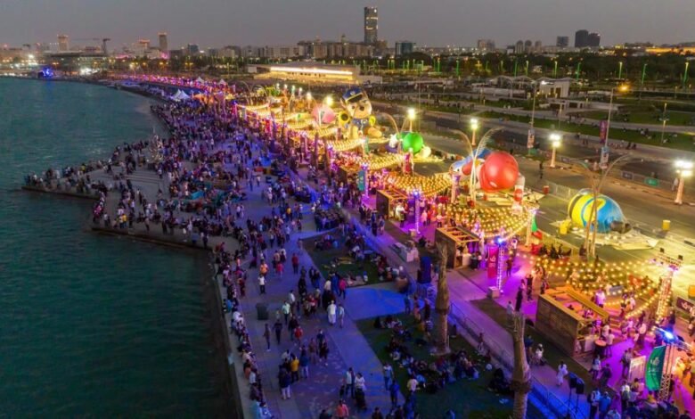 محمود التركي، ناصر الكبيسي وخليفة ضمن مهرجان العيد في قطر
