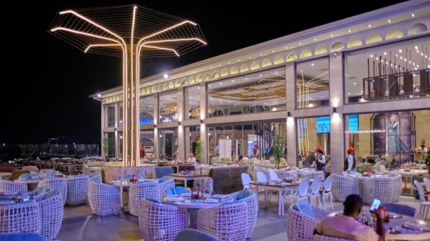 مطعم فيروز يعود بحلة جديدة قريباً