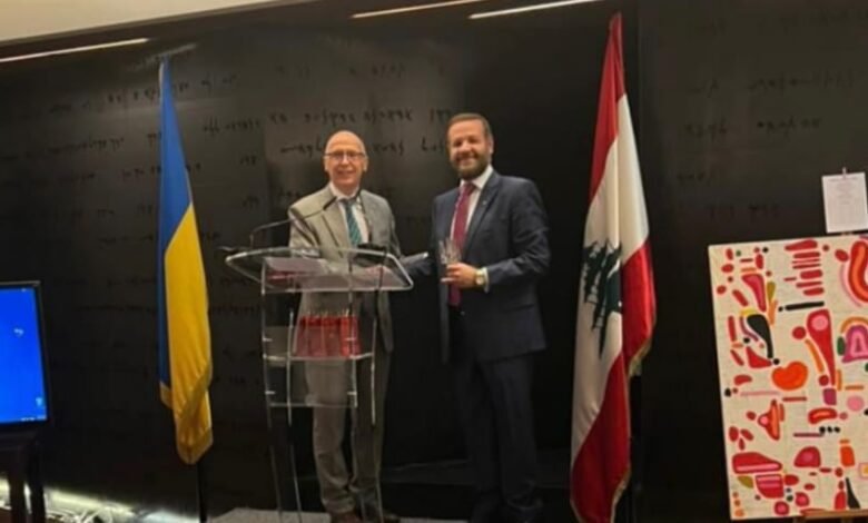 سفارة أوكرانيا في لبنان تكرم القنصل العام الاوكراني في سوريا تامر التونسي