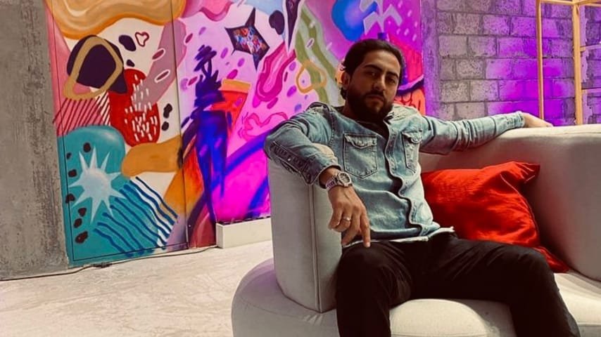 غياب طويل عن الوسط الفني… هل سيعتزل الفنان وائل سعيد الغناء؟