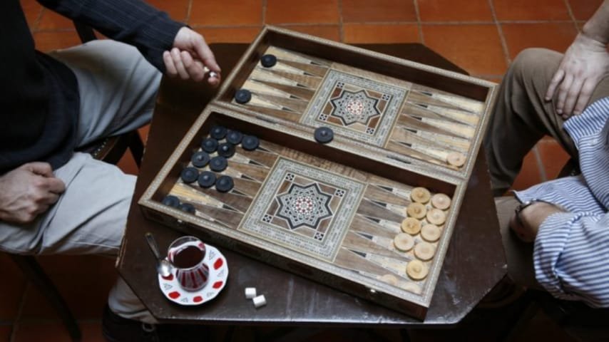 لعبة الطاولة… تصميم جديد من شركة Dania D Design