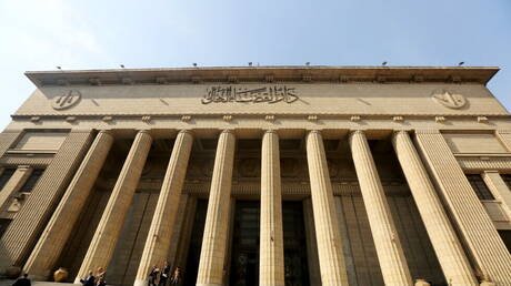 مصر تحاكم 6 أتراك بينهم سياسي بارز