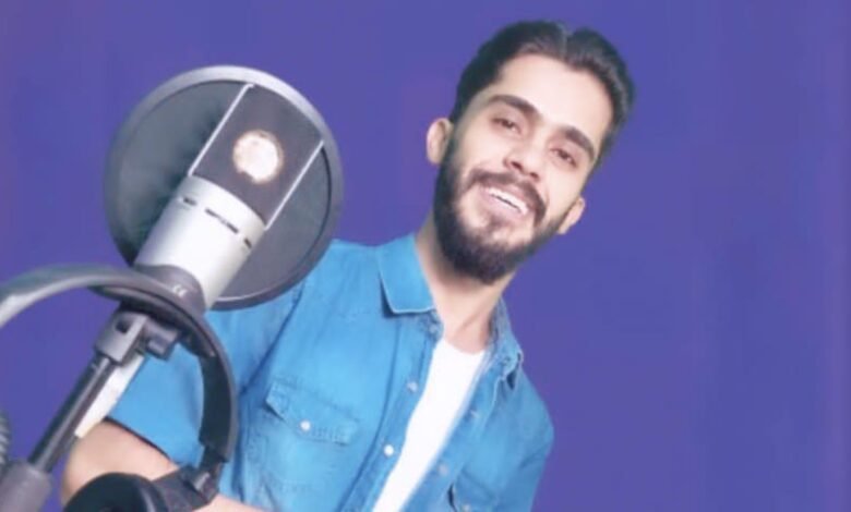 من هو مقدم البرامج الإذاعية عمر العربي؟