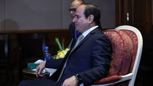 السيسي يوافق على قروض جديدة لمصر