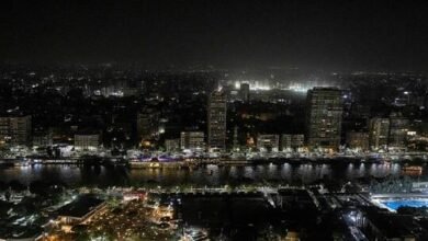 مصر.. اندلاع حريق ضخم في مركز تجاري في القاهرة