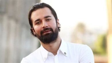 أحمد حاتم يحصد تفاعل الجمهور بصورته مع نجله