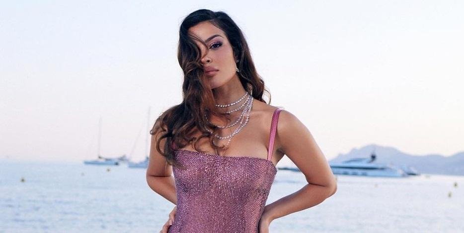 نادين نسيب نجيم تطرح سؤالاً على جمهورها حول الأذية