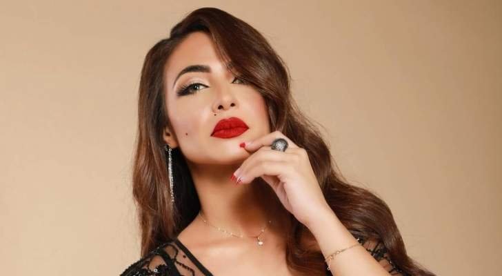 دوللي شاهين تنسحب من حفلها بالساحل الشمالي..