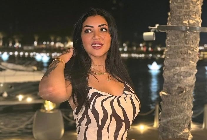 الشاعرة كوثر حجازي تُشعل مواقع التواصل بصورة جديدة ساحرة