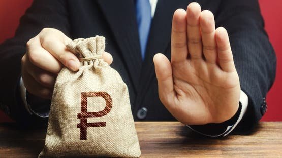 استطلاع: 62% من الأميركيين يؤيدون فرض عقوبات على شركاء روسيا التجاريين