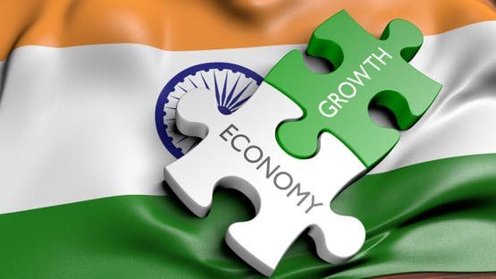 الهند تتفوق على العالم.. “فيتش” ترفع توقعاتها لنمو الاقتصاد إلى 6.9%