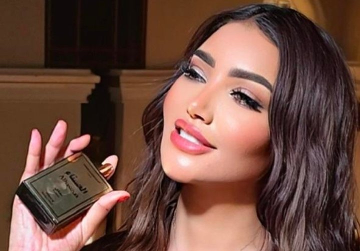 حسناء لعگوبي تستعد لإطلاق عطرها الفاخر “الحسناء”