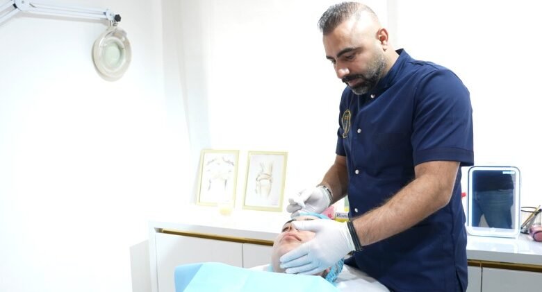 الدكتور حسن ناصرالدين يشرح الفرق بين الفيلر التقليدي والشفاه الروسية