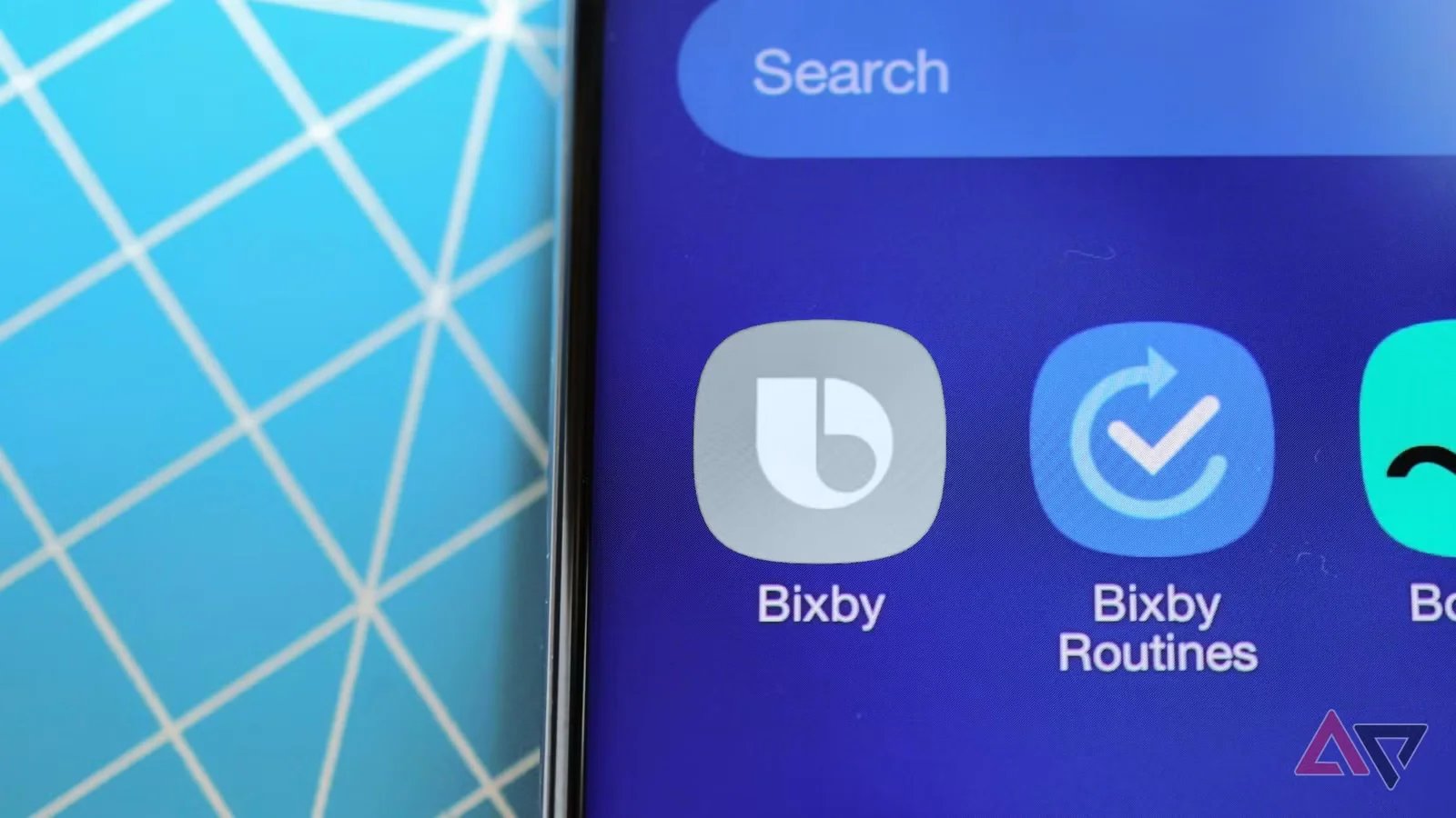 صورة مميزة: يُظهر التسرب كيف ستعيد Perplexity Bixby من بين الأموات