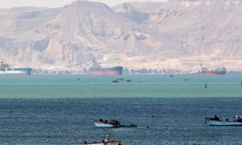 تفاهم إيراني عماني لإنشاء ممر ملاحي مؤقت عبر مضيق هرمز
