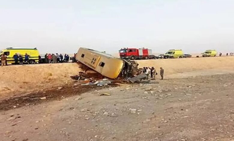 21 قتيلاً في حادث حافلة على طريق دهب–نويبع بجنوب سيناء