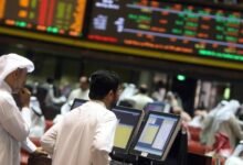 بورصات الخليج تحت الضغط والنفط يتراجع 2.5%.. الأسواق تترقب واشنطن وطهران