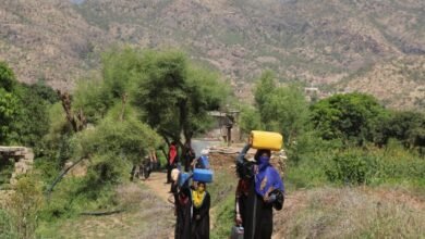 قتلى وجرحى بضربة في تعز.. روايتان متعارضتان حول هدف الهجوم عند مفرق ماوية