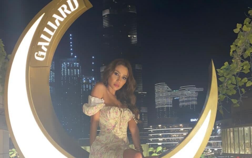 الإعلامية “Malak al Housseini” تعود إلى دبي قريبًا